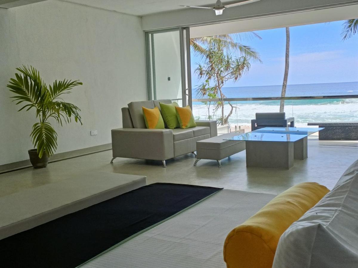 Josan Villa With A Glorious Beach And Sea View Habaraduwa Central Exteriör bild